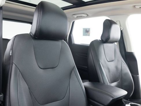 Used 2018 Ford Edge Titanium w/ Equipment Group 302A image 26