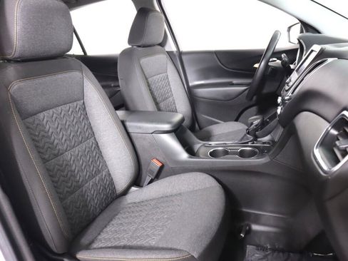 Used 2022 Chevrolet Equinox LT image 39