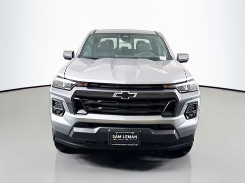 New 2026 Chevrolet Colorado LT w/ LT Convenience Package AWD/4WD image 2