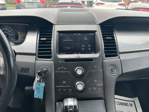 Used 2014 Ford Taurus SEL w/ Equipment Group 201A FWD image 16