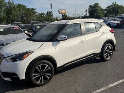 Used 2018 Nissan Kicks SR
