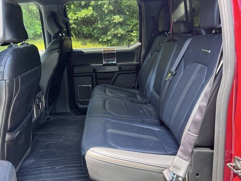 Used 2016 Ford F150 Platinum w/ Equipment Group 701A Luxury AWD/4WD image 11