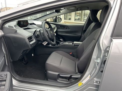 New 2026 Toyota Prius LE FWD image 9