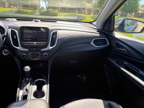 Used 2020 Chevrolet Equinox Premier AWD/4WD image 25
