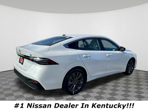 New 2026 Nissan Sentra SL FWD image 3