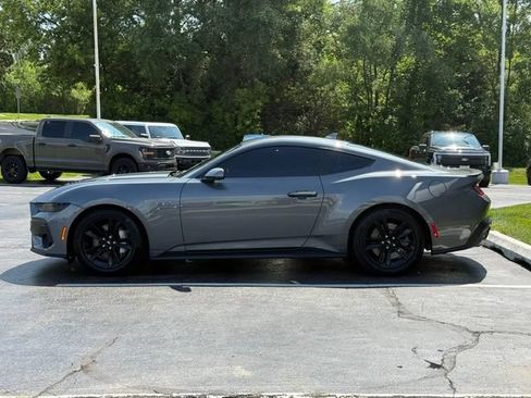 Used 2025 Ford Mustang GT RWD image 4