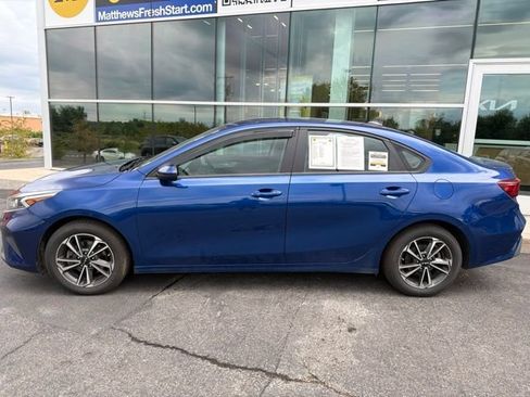 Used 2024 Kia Forte LXS FWD image 3