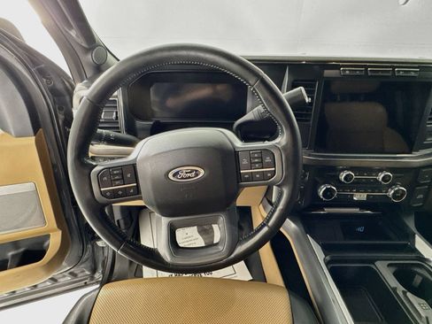 Used 2023 Ford F250 Lariat w/ Sport Appearance Package AWD/4WD image 12