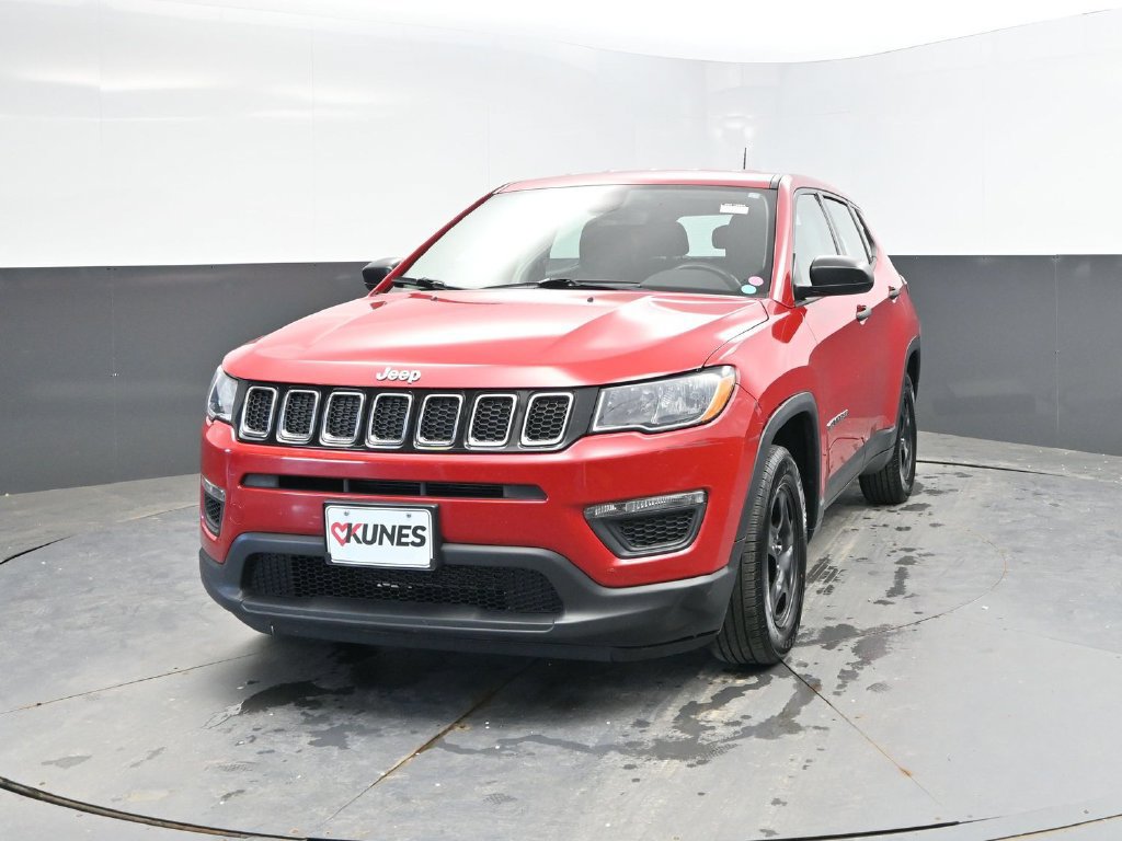 Used 2021 Jeep Compass Sport w/ Cold Weather Group FWD image 3