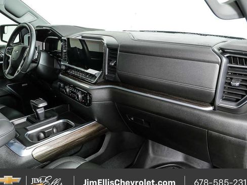Certified 2022 Chevrolet Silverado 1500 RST w/ Convenience Package II AWD/4WD image 23