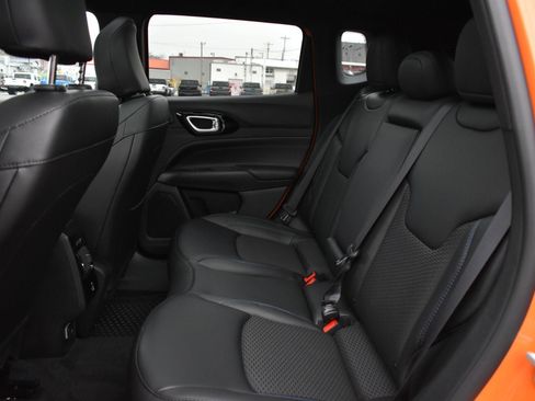 New 2026 Jeep Compass Latitude w/ Sun and Sound Group image 17