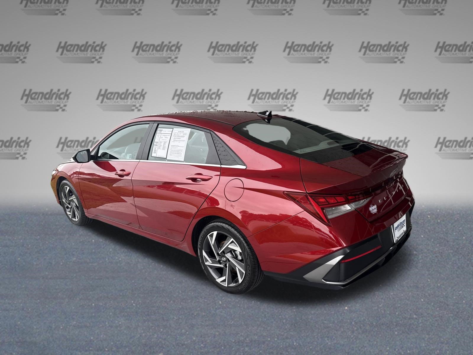 Used 2025 Hyundai Elantra SEL FWD image 7