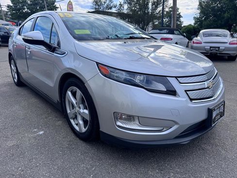 Used 2015 Chevrolet Volt Premium w/ Premium Trim Package FWD image 8