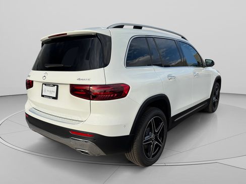 New 2026 Mercedes-Benz GLB 250 4MATIC image 5