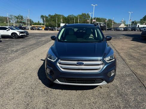 Used 2018 Ford Escape SEL image 2