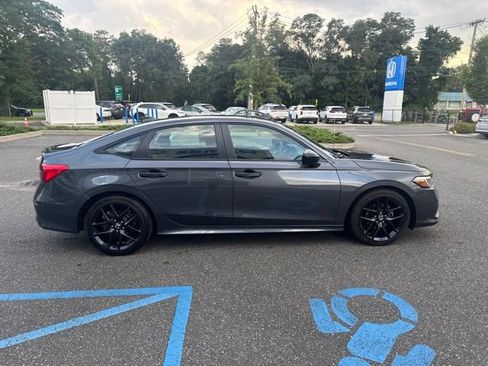 Used 2023 Honda Civic Sport image 9