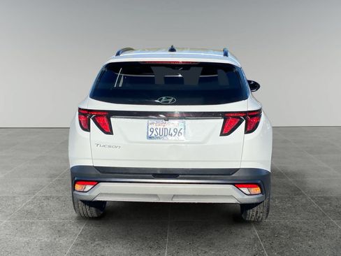 Used 2025 Hyundai Tucson SEL FWD image 4