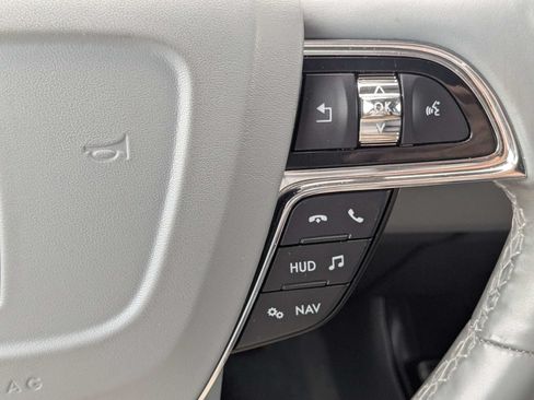 Used 2021 Lincoln Navigator L Reserve AWD/4WD image 30