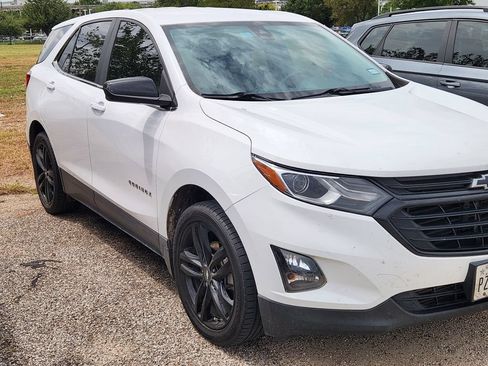 Used 2021 Chevrolet Equinox LT FWD image 3
