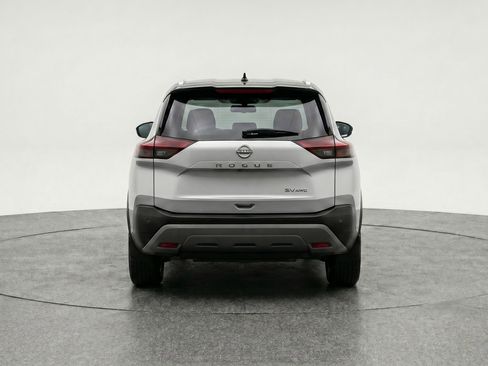 Used 2023 Nissan Rogue SV AWD/4WD image 7