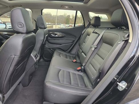 Used 2024 GMC Terrain Denali w/ Denali Premium Package image 13