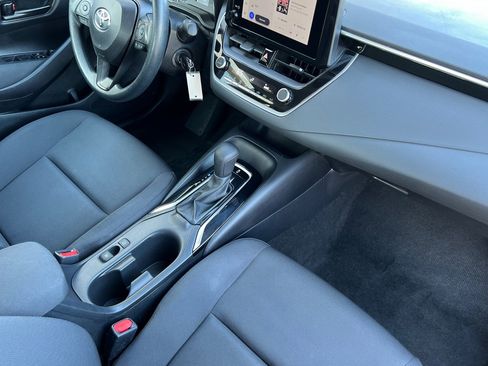 Used 2024 Toyota Corolla LE image 21
