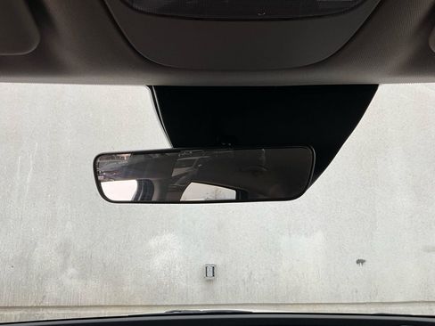 Used 2025 Kia Sportage LX image 17