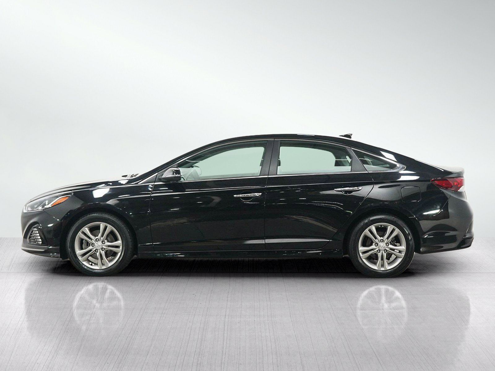 Used 2019 Hyundai Sonata SEL FWD image 2