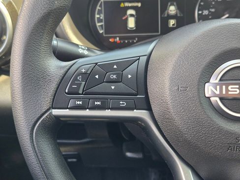 Used 2023 Nissan Kicks SV FWD image 29