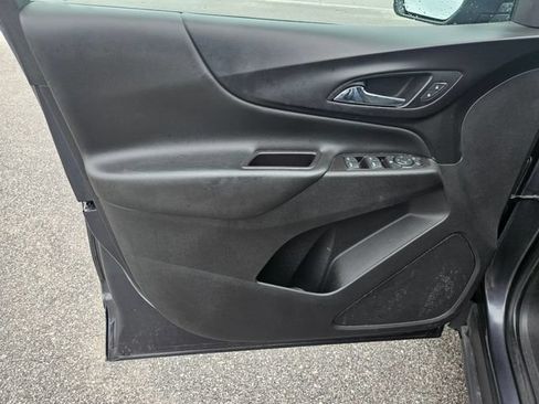 Used 2022 Chevrolet Equinox LT FWD image 10