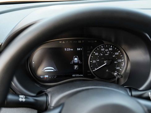 Used 2021 Nissan Kicks SV image 17