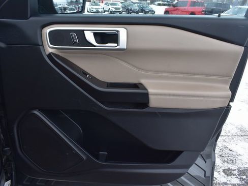 Used 2020 Ford Explorer XLT w/ Equipment Group 202A image 49