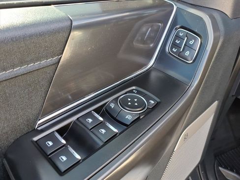 Used 2024 Ford F150 Lariat image 14