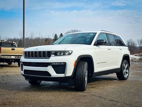 New 2026 Jeep Grand Cherokee Limited AWD/4WD image 7