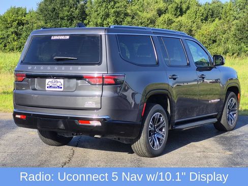 Used 2024 Jeep Wagoneer Series II w/ Flexible Seating Group AWD/4WD image 7