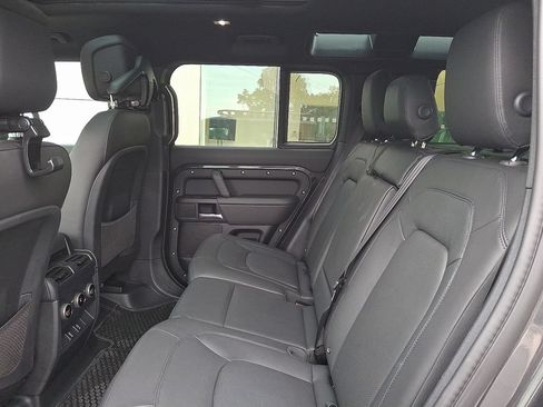 New 2026 Land Rover Defender 110 X-Dynamic SE AWD/4WD image 6