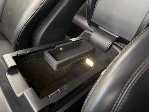 Used 2022 Lincoln Corsair FWD w/ Premium Package image 24