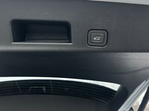 New 2026 Chevrolet Traverse Z71 w/ Driver Confidence Package image 16