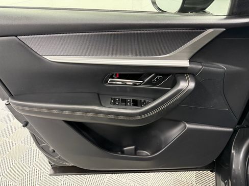 Used 2024 MAZDA CX-90 3.3 Turbo w/ Preferred Plus image 9