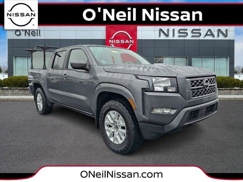 Certified 2022 Nissan Frontier SV image 1