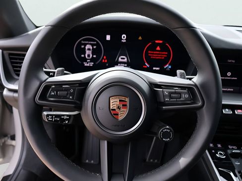 Certified 2025 Porsche 911 Carrera RWD image 25