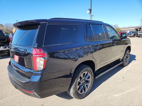 Certified 2024 Chevrolet Tahoe Z71 w/ Luxury Package image 8