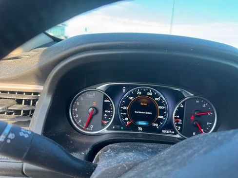 Used 2018 GMC Acadia Denali w/ Technology Package image 5