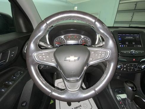 Used 2021 Chevrolet Equinox LT AWD/4WD image 14