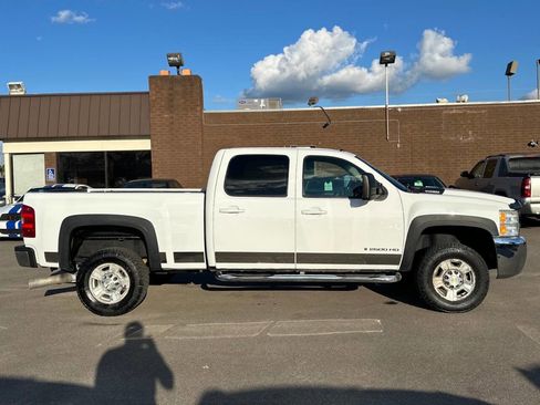 Used 2008 Chevrolet Silverado 2500 LTZ w/ Suspension Package, Off-Road image 3
