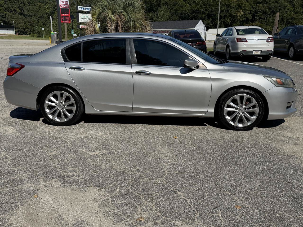 Used 2014 Honda Accord Sport image 3