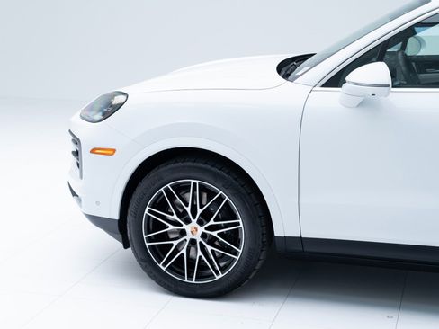 New 2026 Porsche Cayenne image 11