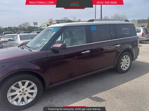 Used 2011 Ford Flex SEL w/ Rapid Spec Order Code AWD/4WD image 2