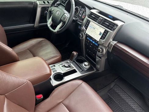 Used 2021 Toyota 4Runner Limited image 19