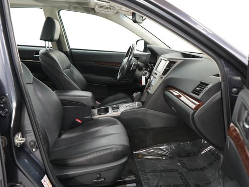 Used 2013 Subaru Legacy 3.6R Limited AWD/4WD image 11